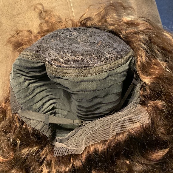 100% human hair wig. - Picture 5 of 6